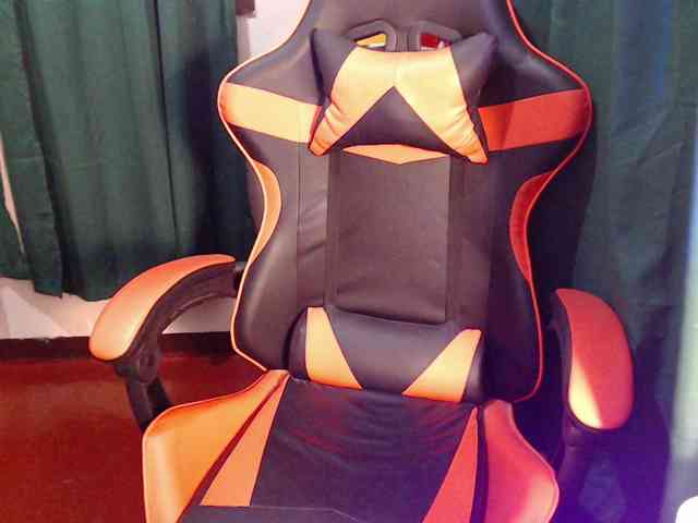 Enchantressxxshaira webcam