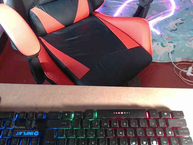 Enchantressxxshaira webcam