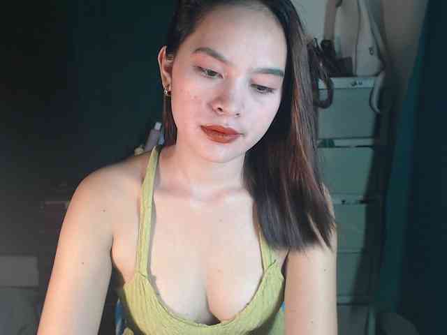 Enchantressxxshaira webcam