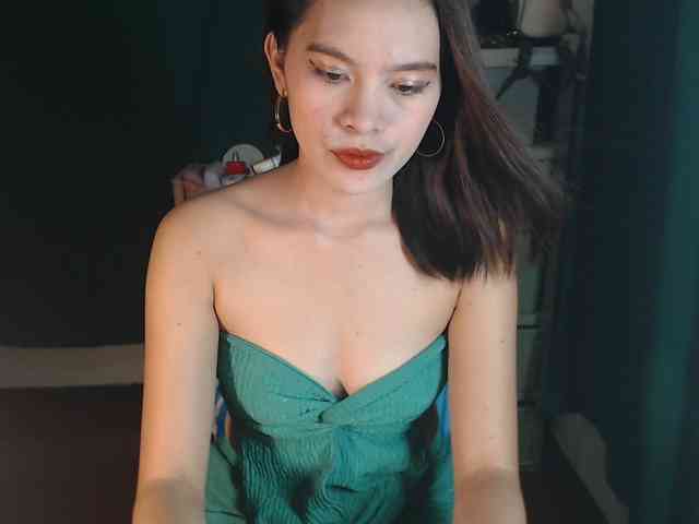 Enchantressxxshaira webcam