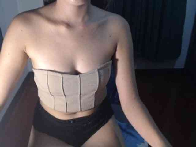 Enchantressxxshaira webcam
