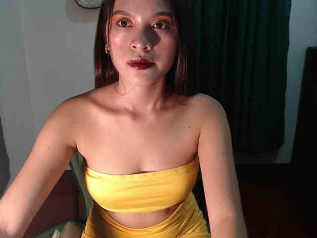 Enchantressxxshaira webcam