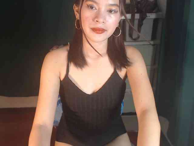 Enchantressxxshaira webcam