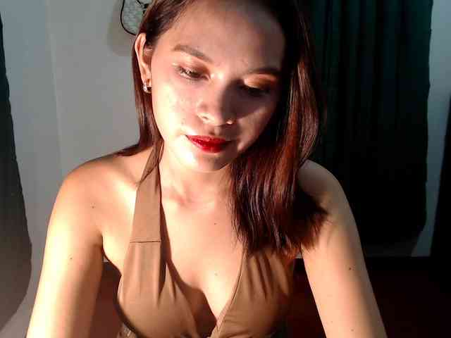 Enchantressxxshaira webcam