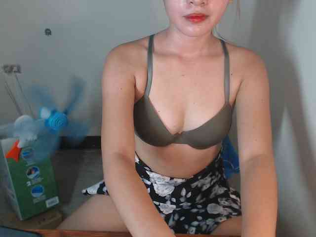 Enchantressxxshaira webcam