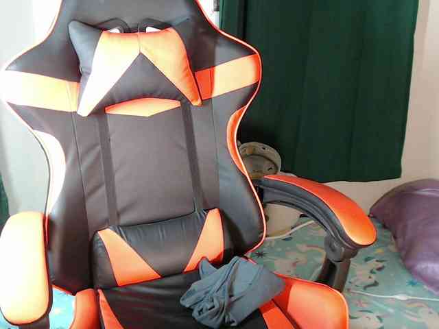 Enchantressxxshaira webcam