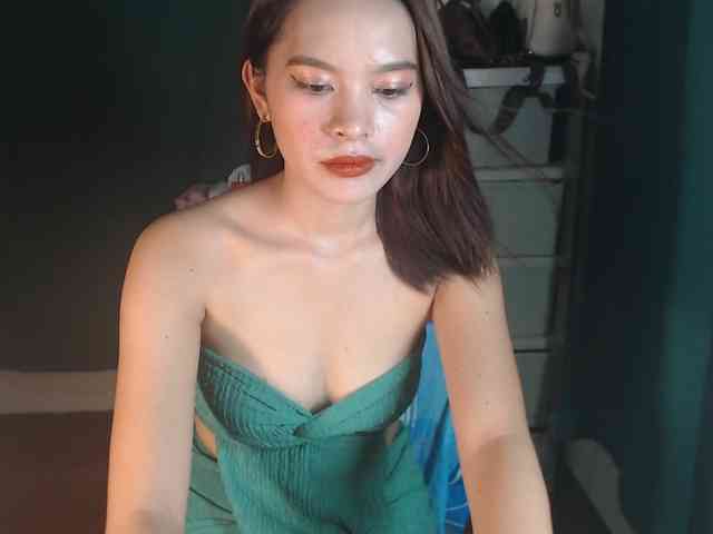 Enchantressxxshaira webcam