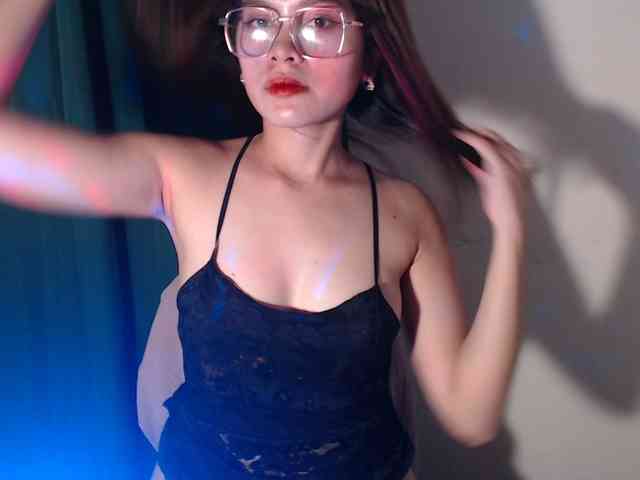 Enchantressxxshaira webcam
