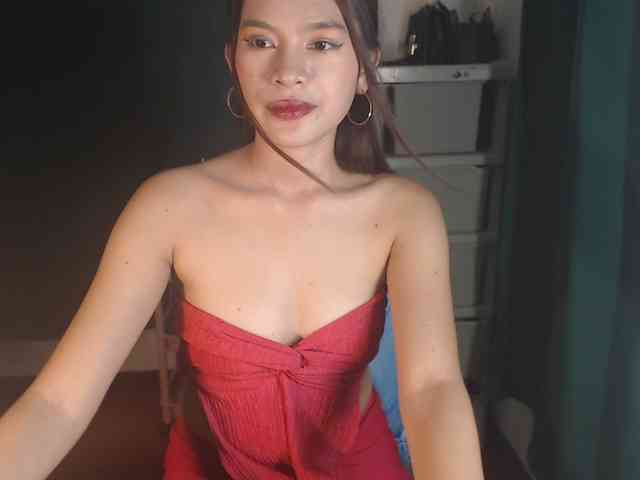 Enchantressxxshaira webcam
