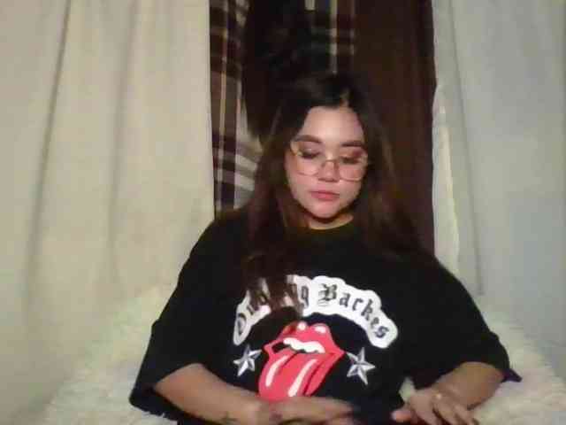 Lunaacheng webcam