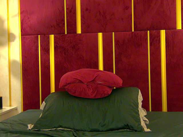 ChloeSins's BongaCams show and profile