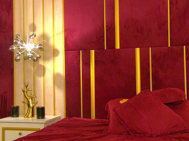 ChloeSins's BongaCams show and profile