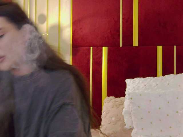 ChloeSins's BongaCams show and profile