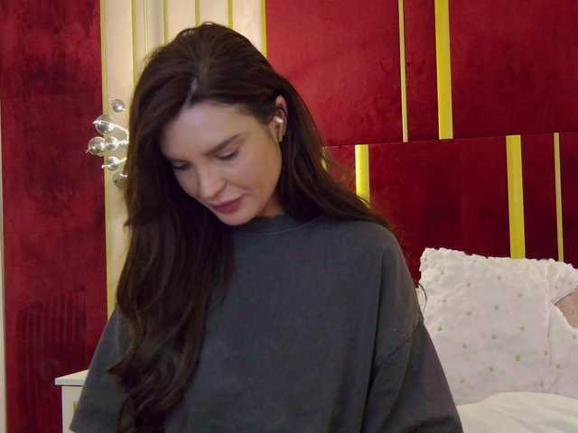 ChloeSins's BongaCams show and profile