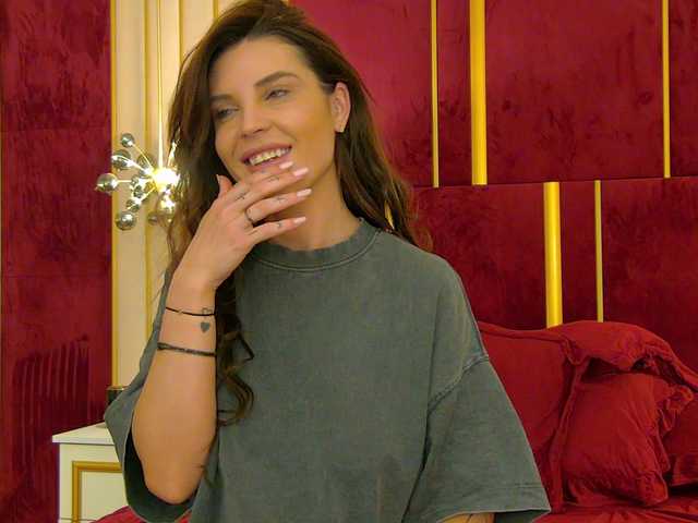 ChloeSins's BongaCams show and profile