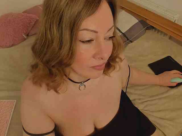 AlisaSweety webcam
