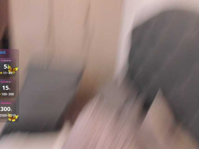 misswhitneyr's BongaCams show and profile