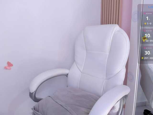 misswhitneyr from BongaCams