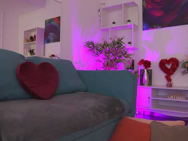 MidnightSeduction's BongaCams show and profile