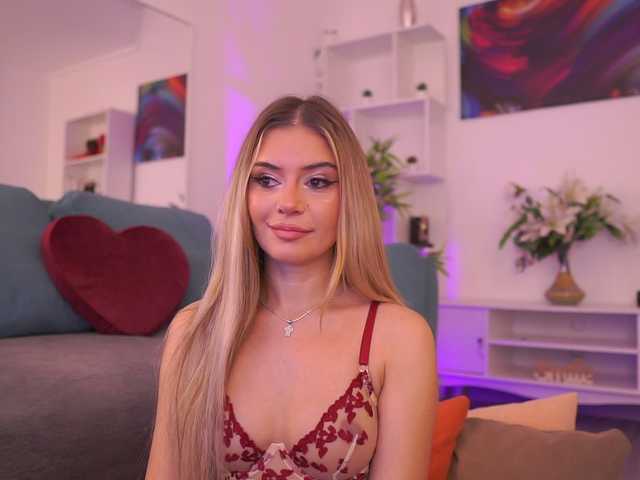 MidnightSeduction's BongaCams show and profile