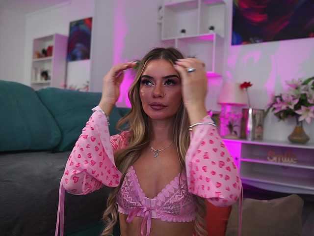 MidnightSeduction's BongaCams show and profile