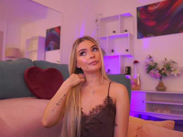 MidnightSeduction's BongaCams show and profile