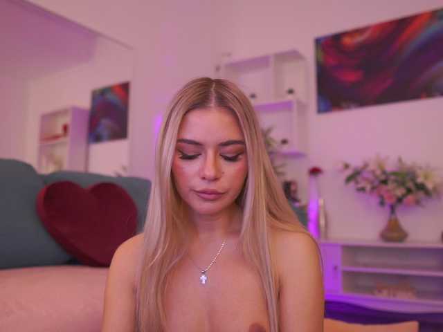 MidnightSeduction's BongaCams show and profile