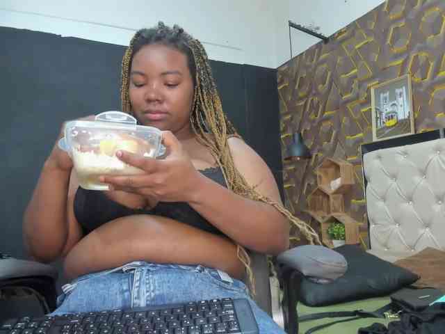 Alexialangley webcam