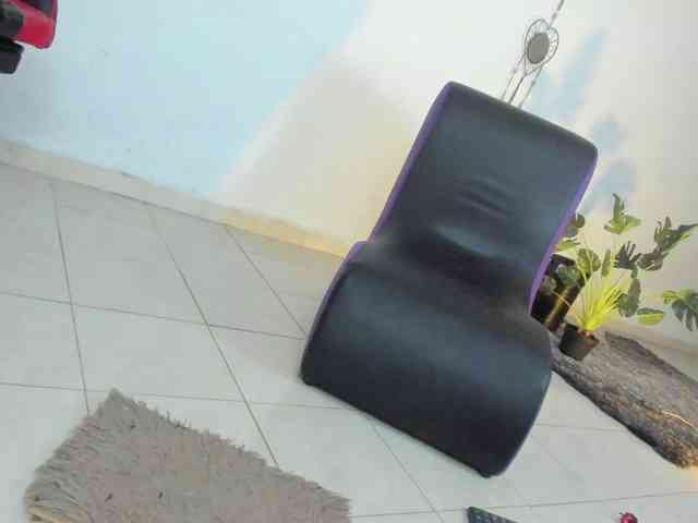 BelleDalana webcam