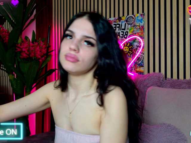 melaniatress's BongaCams show and profile