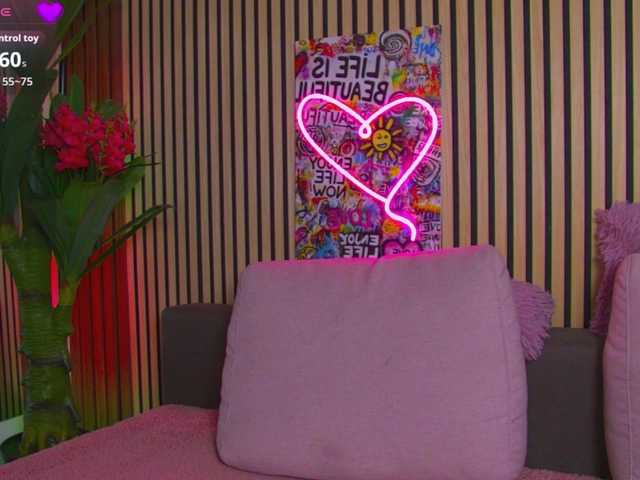 melaniatress's BongaCams show and profile