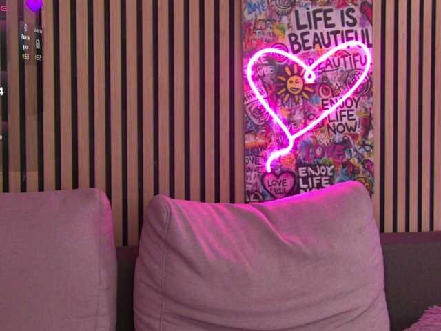 melaniatress's BongaCams show and profile