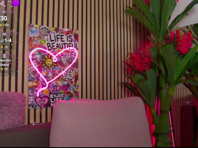 melaniatress's BongaCams show and profile