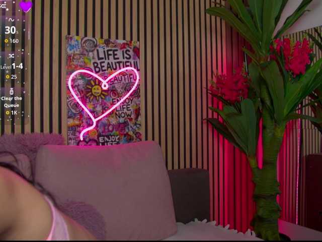 melaniatress's BongaCams show and profile