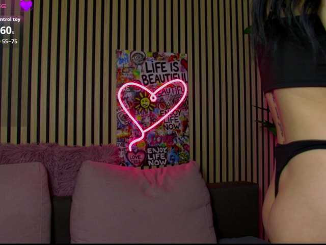 melaniatress's BongaCams show and profile