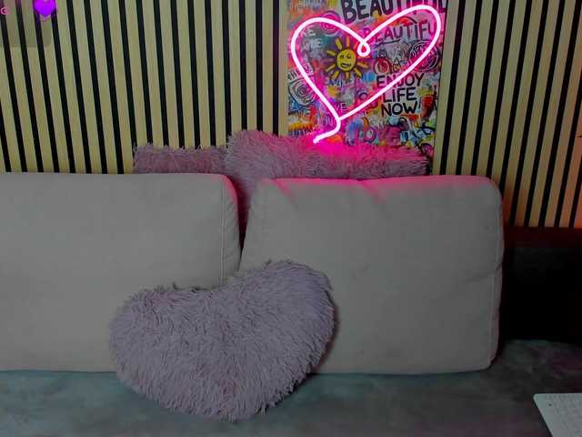 melaniatress's BongaCams show and profile