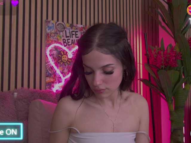 melaniatress's BongaCams show and profile