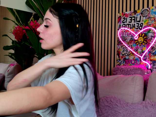 melaniatress's BongaCams show and profile