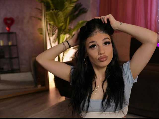 melaniatress's BongaCams show and profile