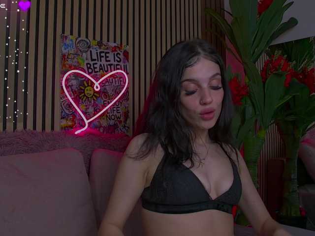 melaniatress's BongaCams show and profile