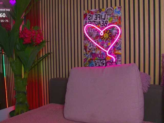 melaniatress's BongaCams show and profile