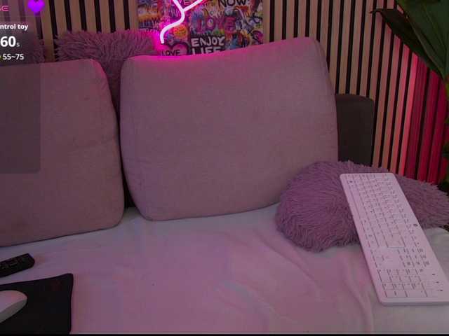 melaniatress's BongaCams show and profile