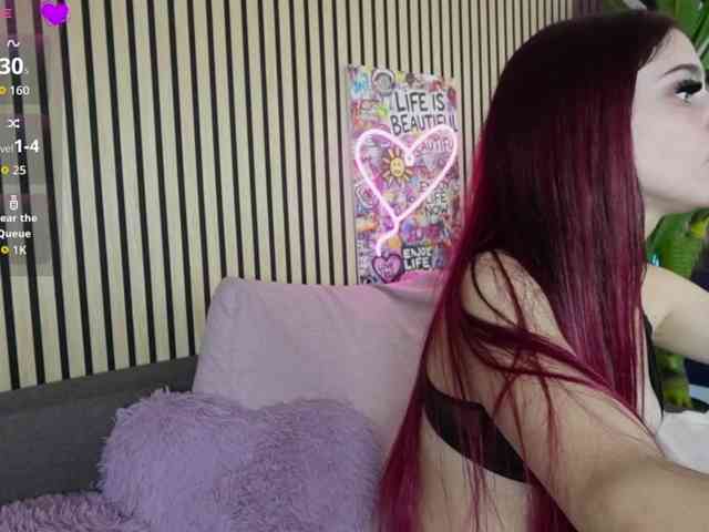 melaniatress melaniatress