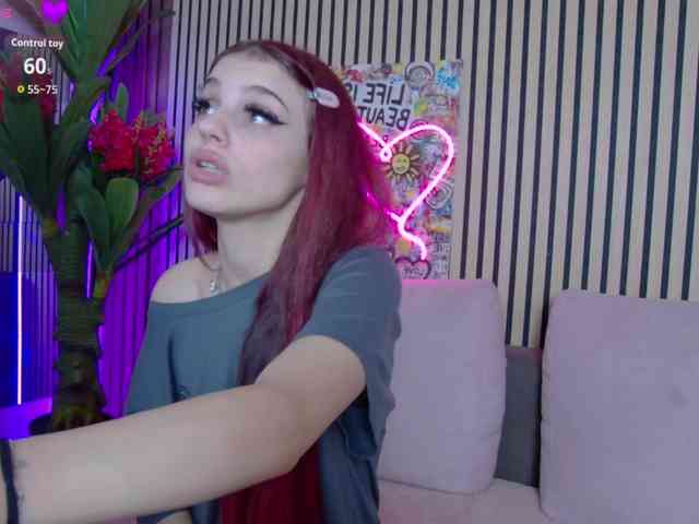 melaniatress melaniatress