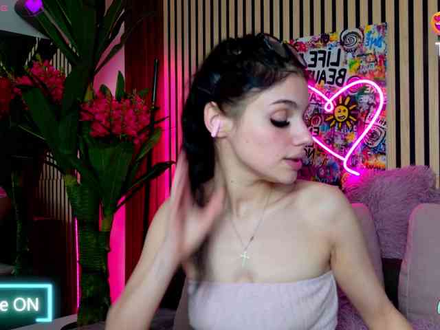 melaniatress Live Webcam on BongaCams