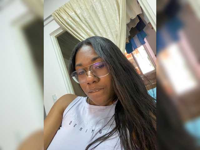 ReginaCorleone live cam profile