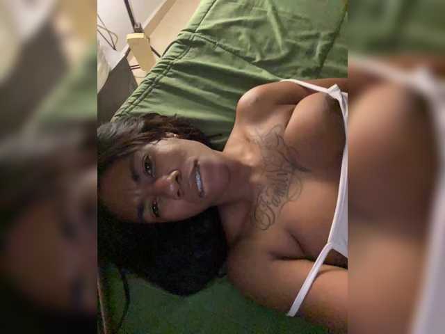 ReginaCorleone's BongaCams show and profile