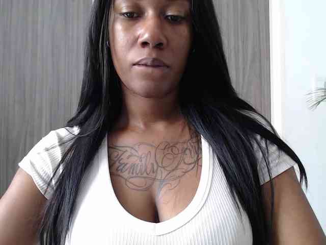 ReginaCorleone webcam