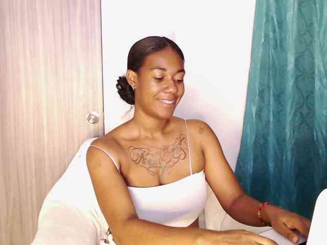 ReginaCorleone webcam
