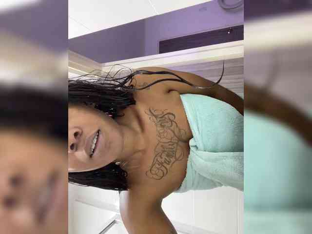 ReginaCorleone webcam
